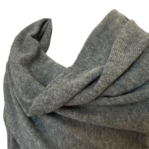 Lemon Oversized Wool–Cashmere Wrap – Heather Grey Shawl - Picture 5 of 10